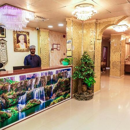 Capital O 141 Golden Rays Hotel Ibrā 外观 照片